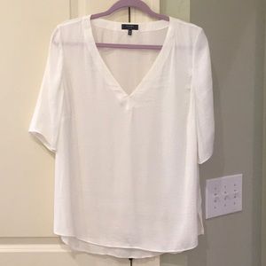Short sleeve silky blouse.